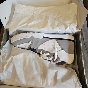 NIKE AIR TRAINER ONE